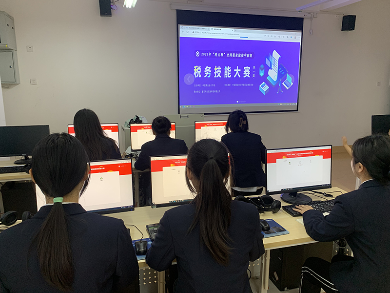 满怀激情全力以赴 技能拼搏成就美好人生