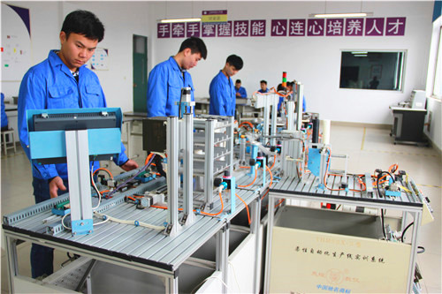 1554884133694998.jpg 图17 电气自动化实训.jpg