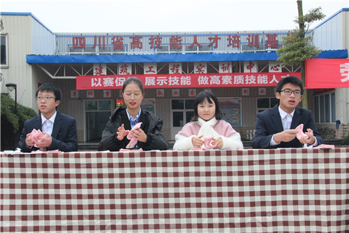 1544583354427752.jpg IMG_8772.JPG