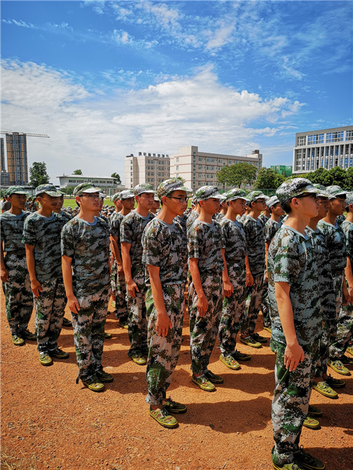 田军训5.png