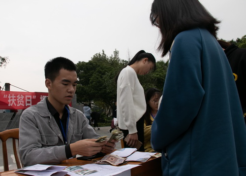 1539759685738918.jpg IMG_9858.jpg