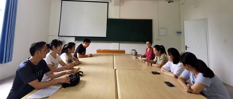 充分发挥系部民主管理小组监督作用