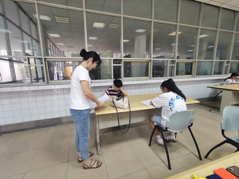 沙场点兵试锋芒，宝剑磨砺崭头角