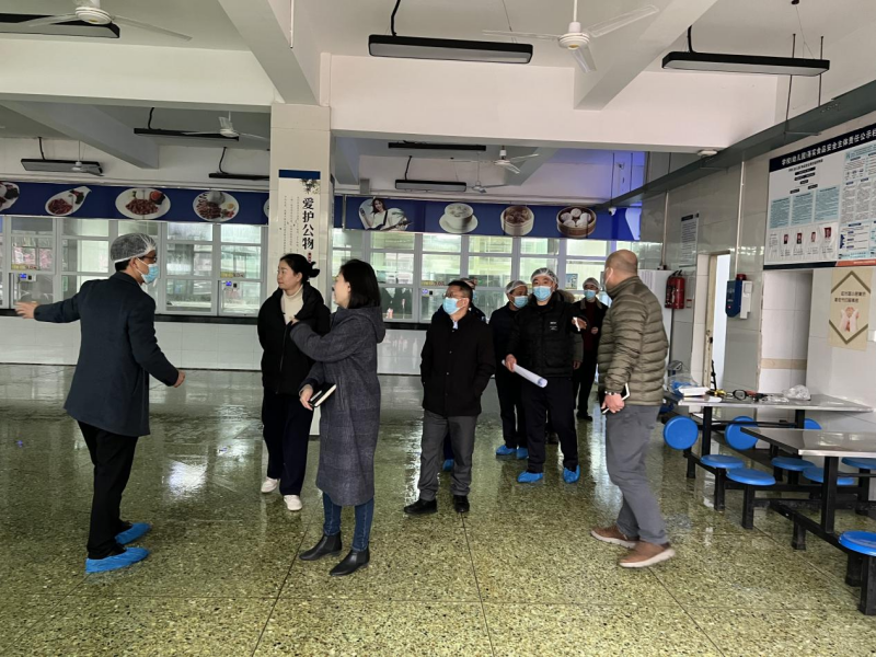 筑牢安全防线，护航平安校园