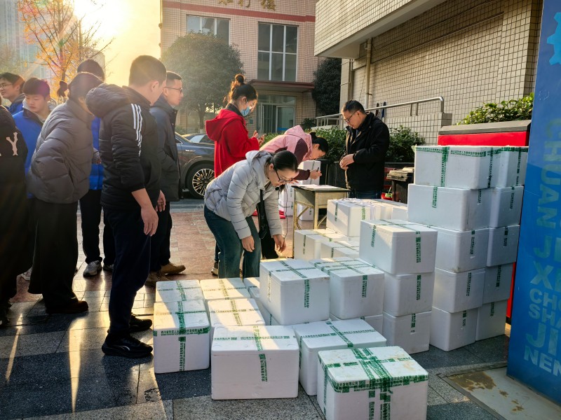 乡村振兴成果共享，趣味“盲盒”欢乐派送！