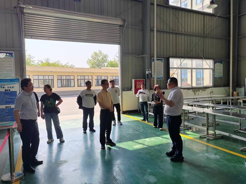 雷波县民族中学来我院考察交流